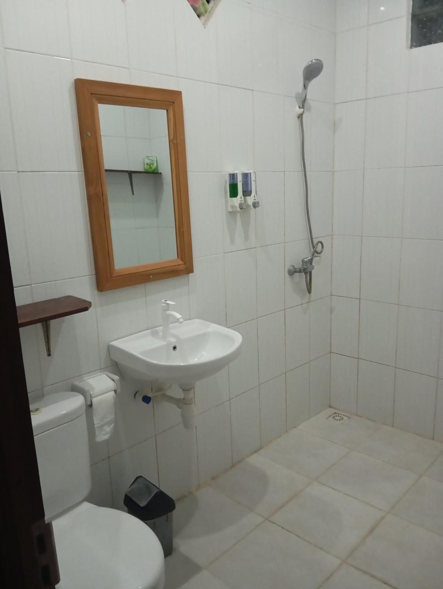 Belong Home Stay Lembongan Luaran gambar